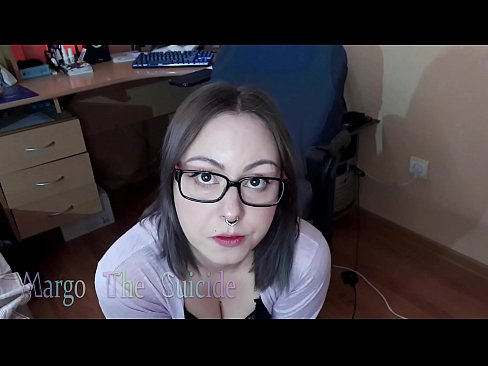 ❤️ Girl Sexy bi Nuċċali Sucks Dildo Profondament fuq il-Kamera ❤️ Porno lilna ️❤